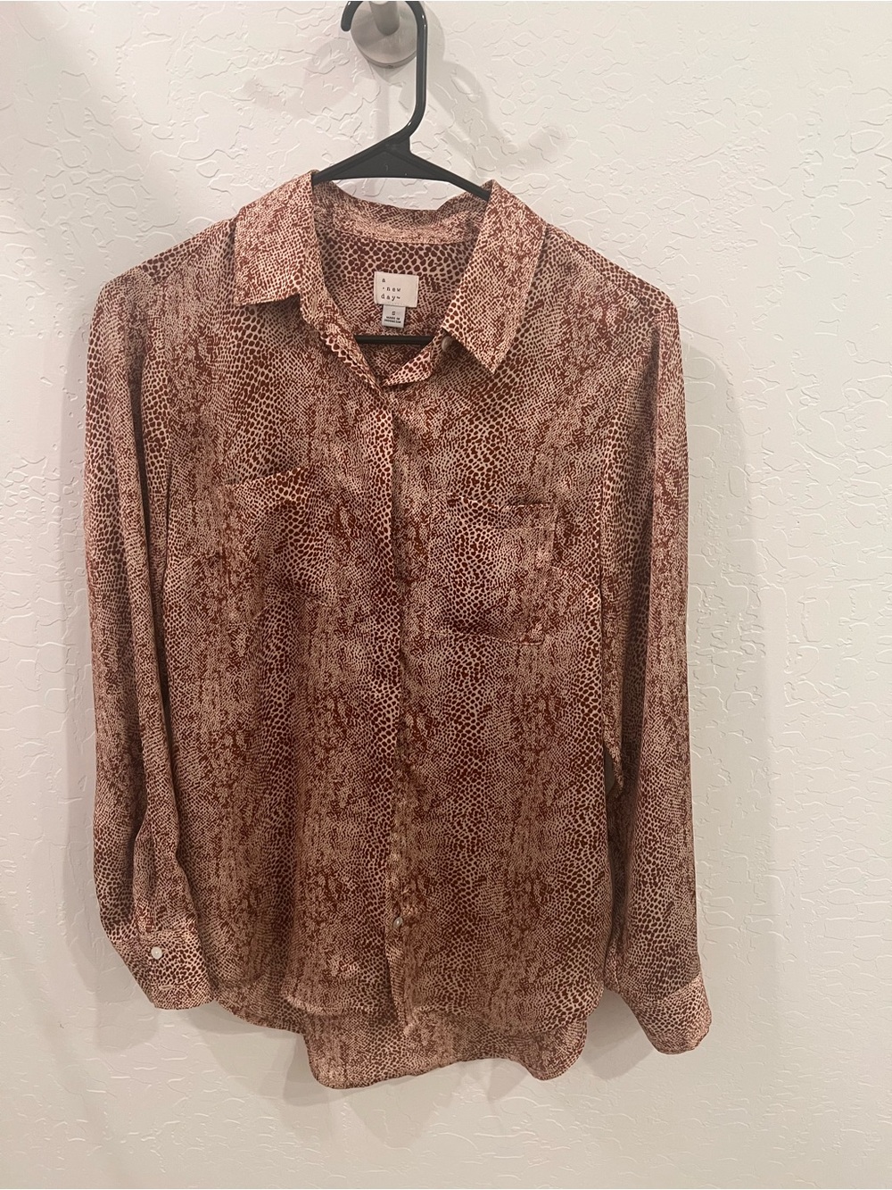 a new day Women’s leopard brown Patterned Satin Long-Sleeve Button-Down Shirt